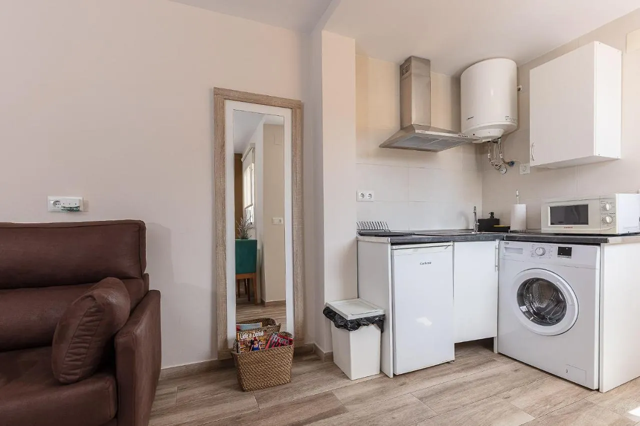 Apartamentos Lola Beach Malaga Apartment